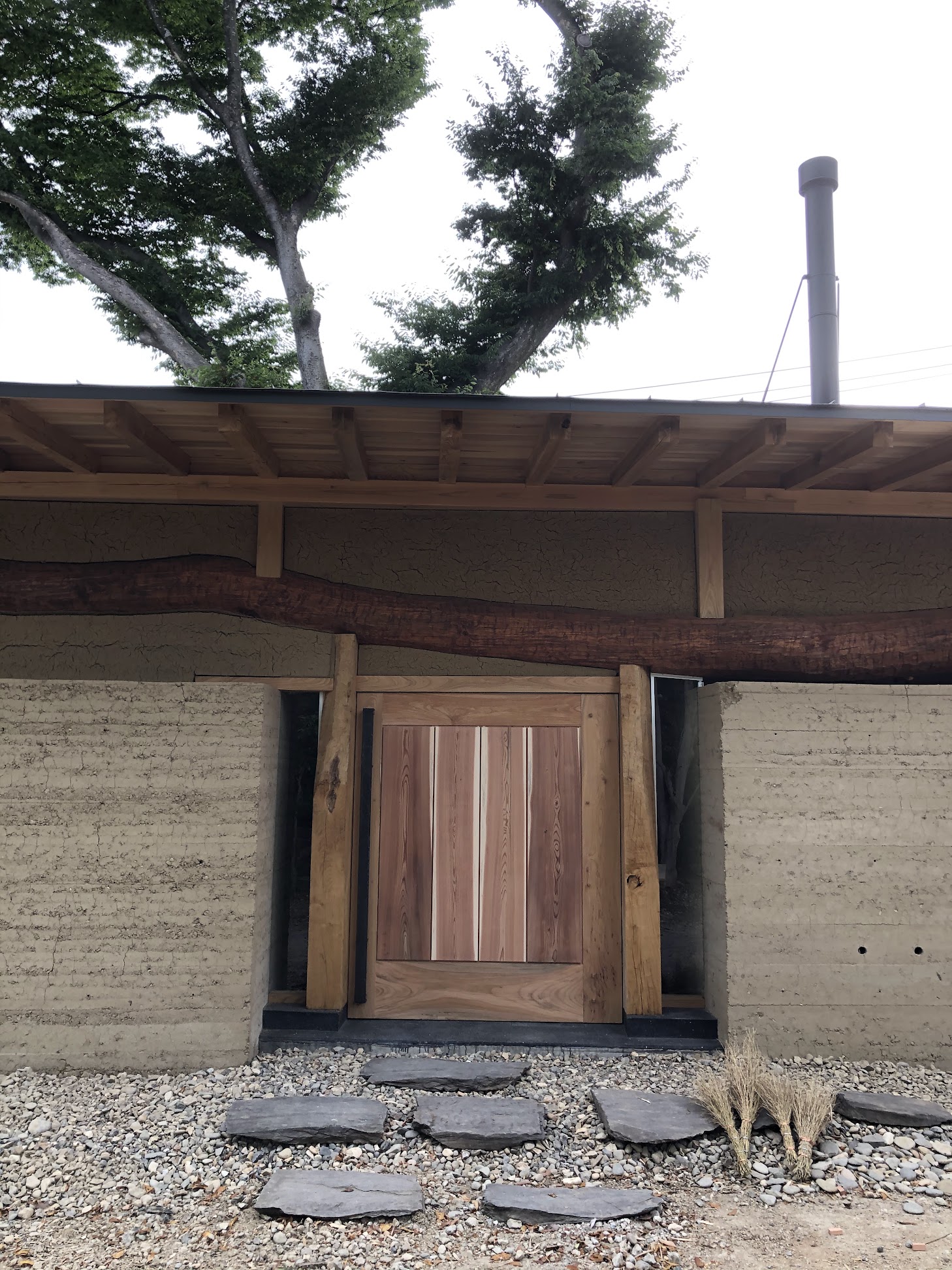 ギャラリー入口ドア