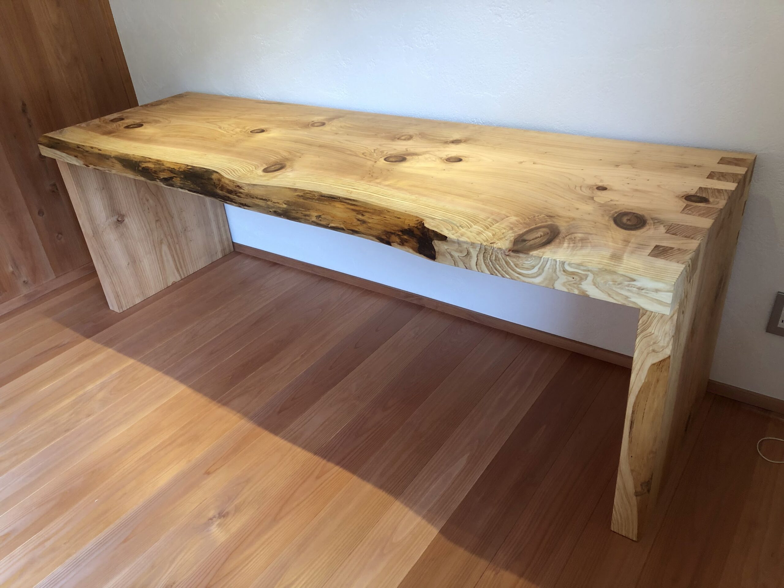 杉のワークデスク