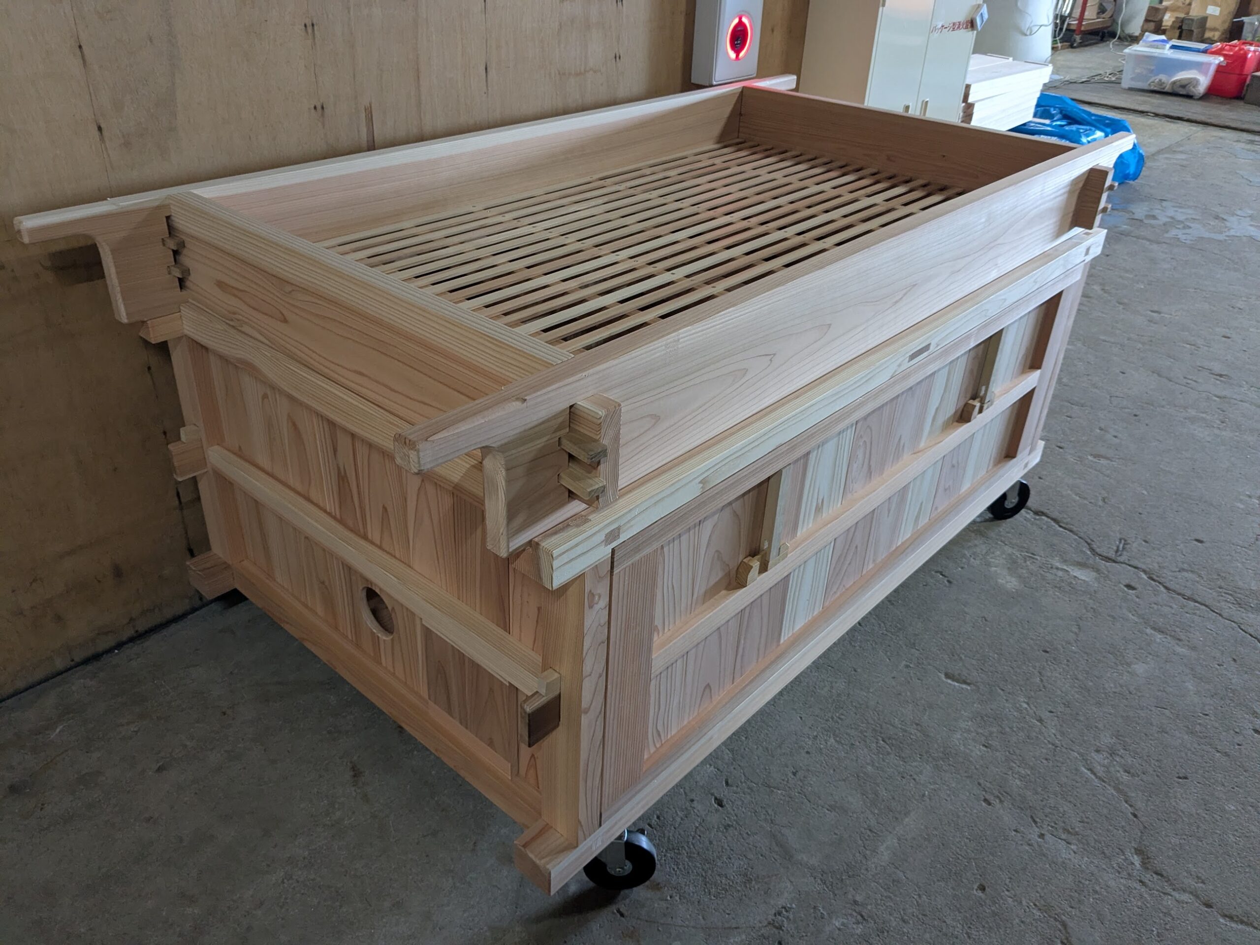 酒造会社様　麹の発酵室（むろ）８台