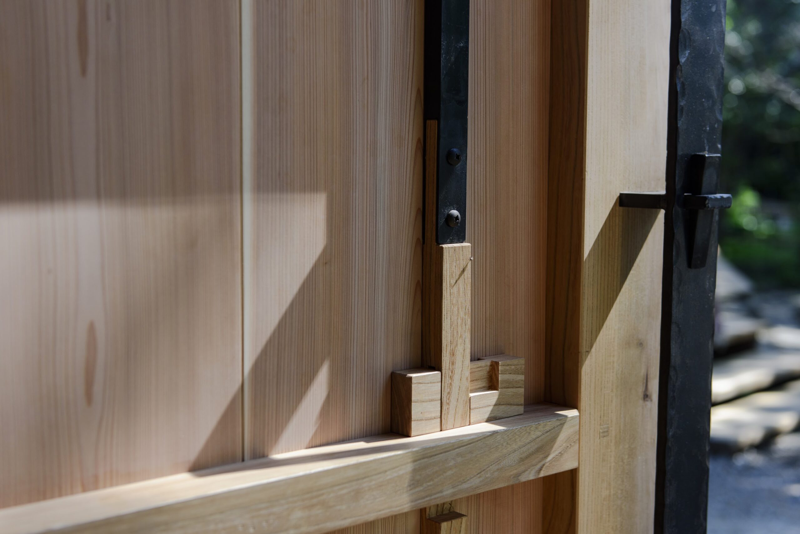 ギャラリードア　上げ猿